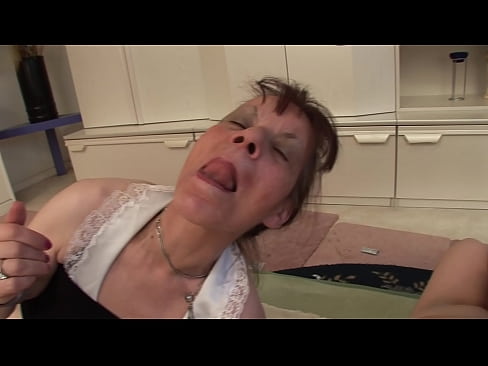 ❤️ Tokorua nga kuia me tetahi koroua he tokotoru ☑ Porno i a matou