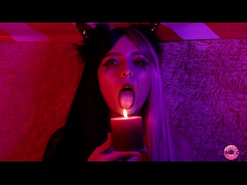 ❤️ Blowjob Hikaka mai i te Sexy Succubus me te Waha Whakanui ☑ Porno i a matou